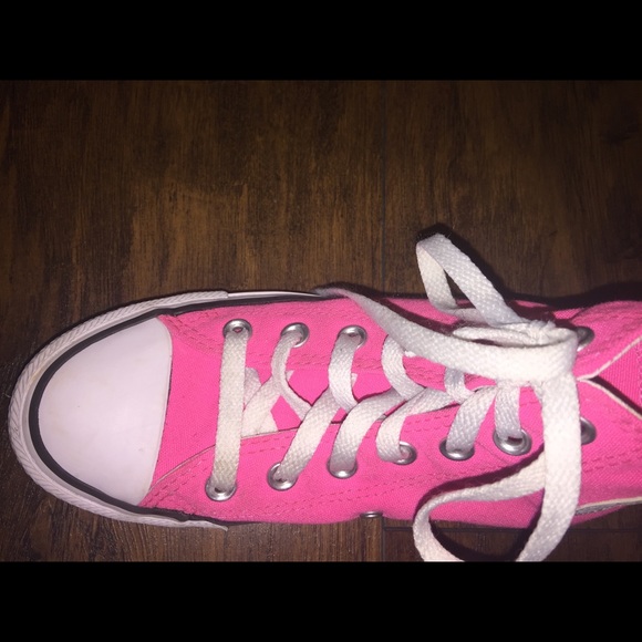 Hot Pink converse Allstars - Picture 6 of 8